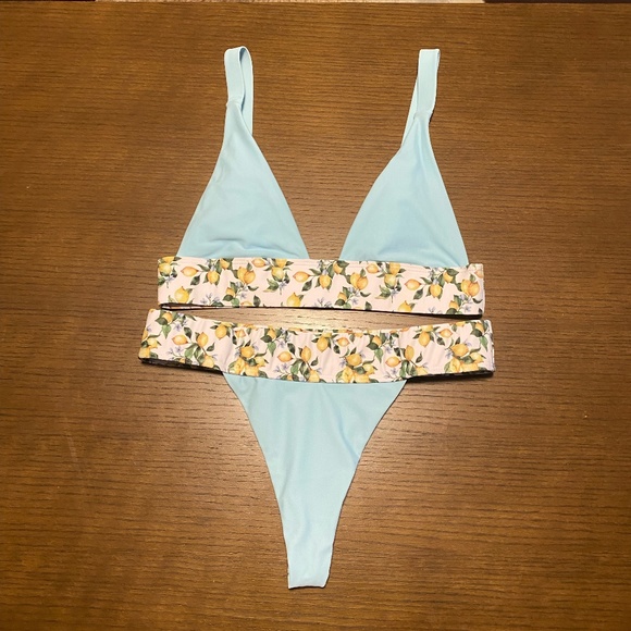 Sun Bae Bikini - Picture 1 of 5